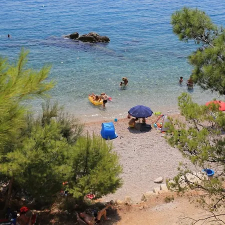 Apartment Apartments By The Sea Lokva Rogoznica, Omis - 2762 *