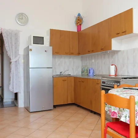 Apartments By The Sea Lokva Rogoznica, Omis - 2762 Lokva Rogoznica