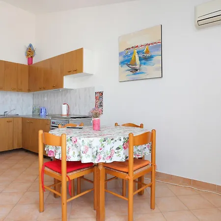 Apartments By The Sea Lokva Rogoznica, Omis - 2762 Apartment *